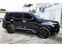 Toyota Fortuner 2.8Trd 4x4 Blacktop ปี 2017 รูปที่ 3